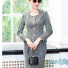 ao-vest-nu-dang-om-vai-da-mau-xam-phong-thai-quy-co-1
