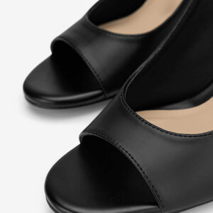 giay-sandals-block-heel-cut-out-mau-den-ton-dang-nhe-nhang-1