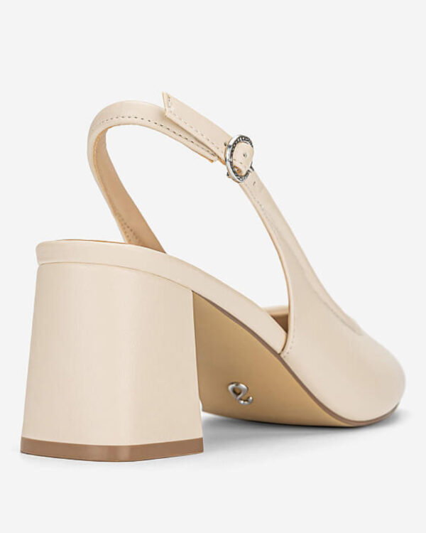 giay-slingback-block-heel-mau-kem-thanh-lich-2