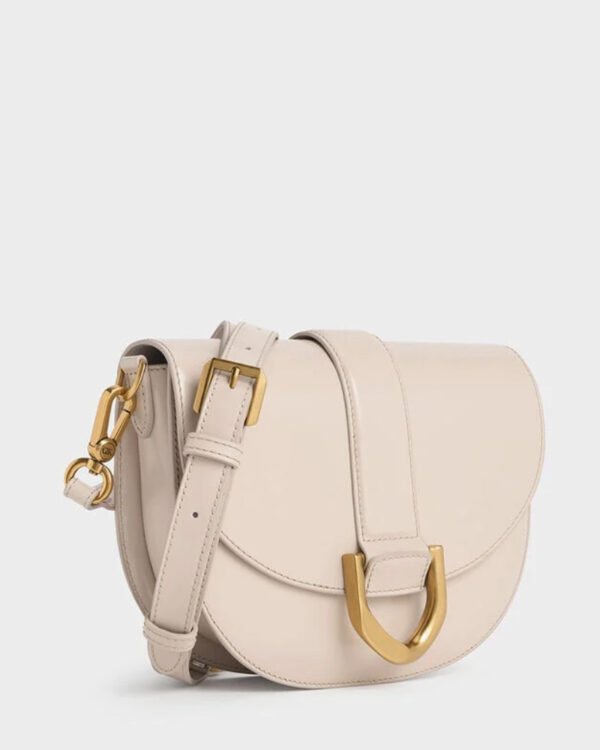 tui-deo-vai-hinh-ban-nguyet-gabine-leather-tinh-te-1